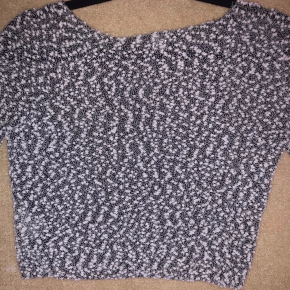 Black and white cropped sweater - Picture 1 of 1